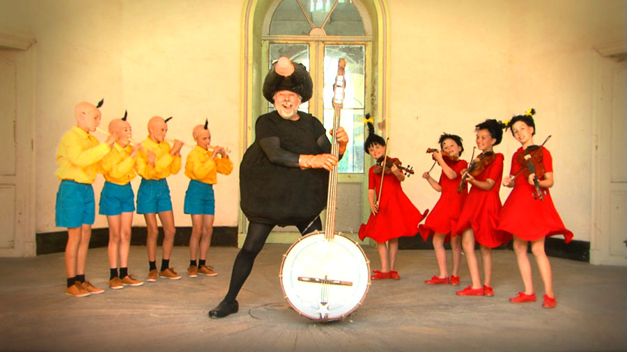 Foto's van de clips uit de cd 'Wie Dit Leest Is Zot' van en met Urbanus